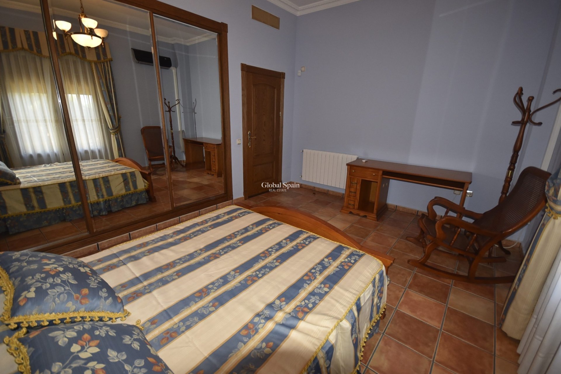 Resale - HOUSE -
LA MATANZA - La Matanza