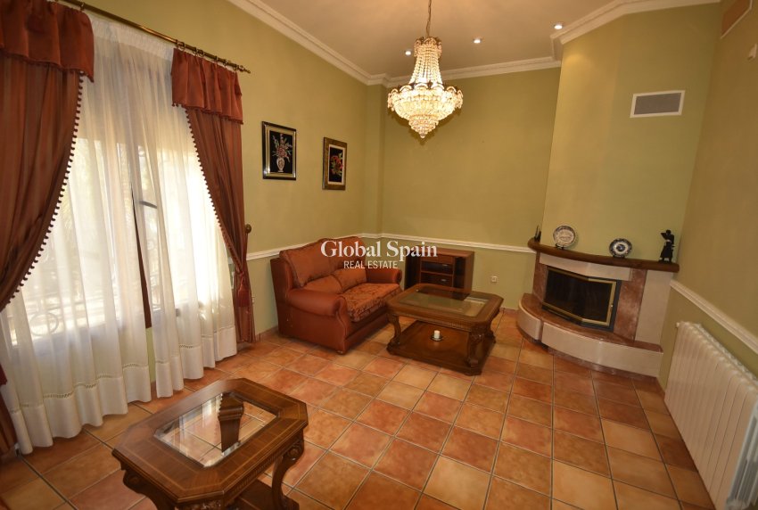 Resale - HOUSE -
LA MATANZA - La Matanza