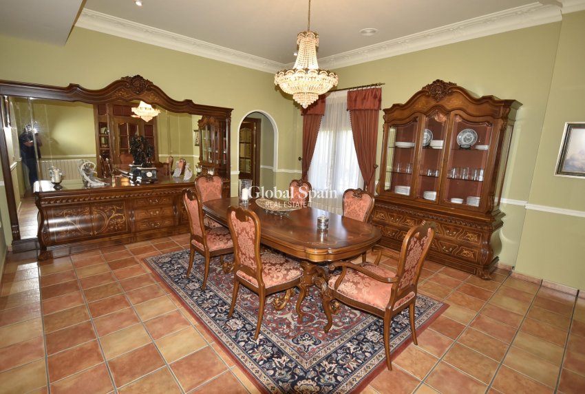 Resale - HOUSE -
LA MATANZA - La Matanza