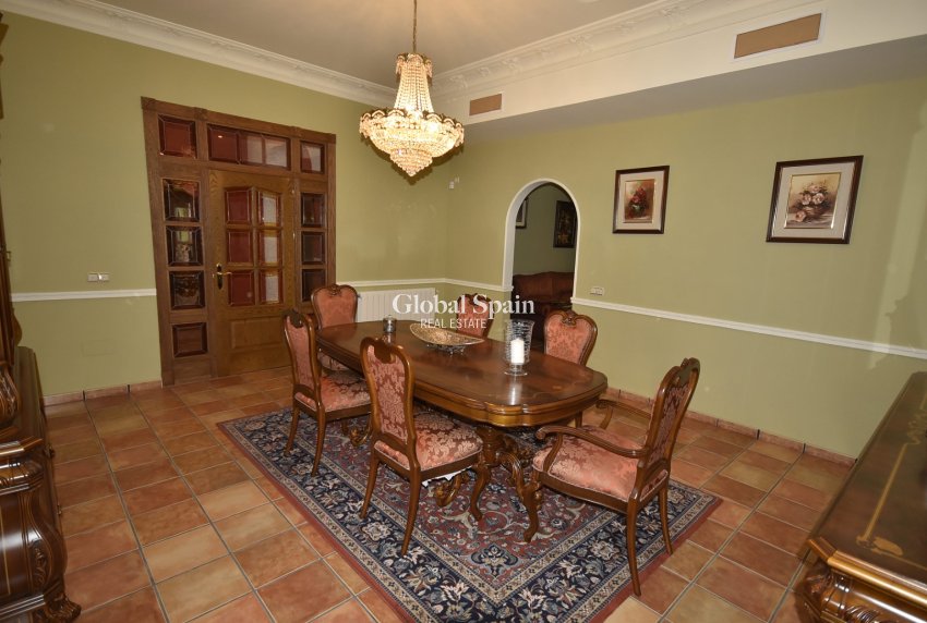 Resale - HOUSE -
LA MATANZA - La Matanza