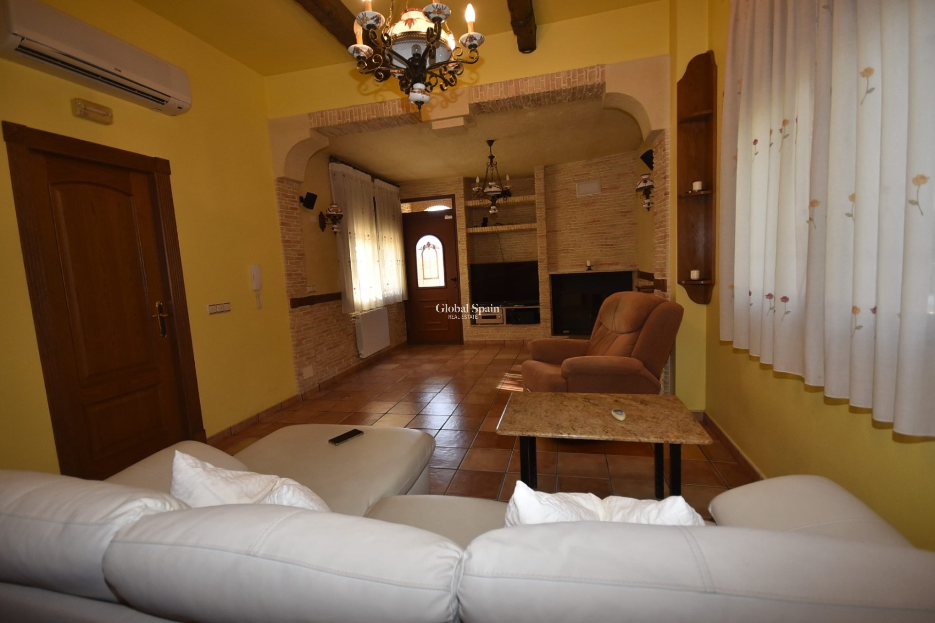 Resale - HOUSE -
LA MATANZA - La Matanza