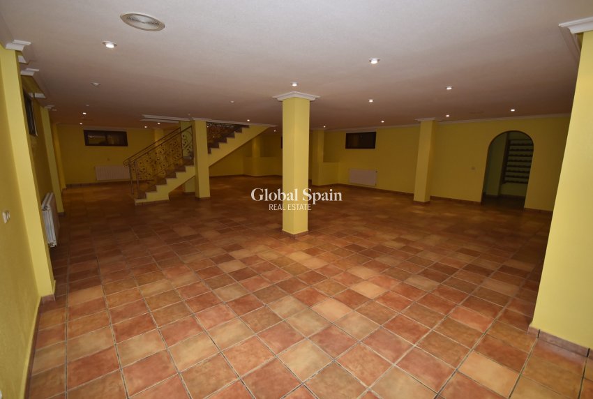 Resale - HOUSE -
LA MATANZA - La Matanza