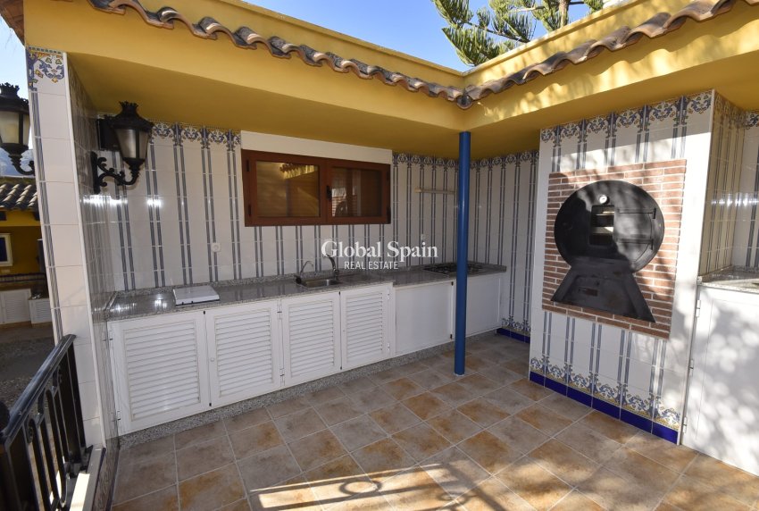 Resale - HOUSE -
LA MATANZA - La Matanza