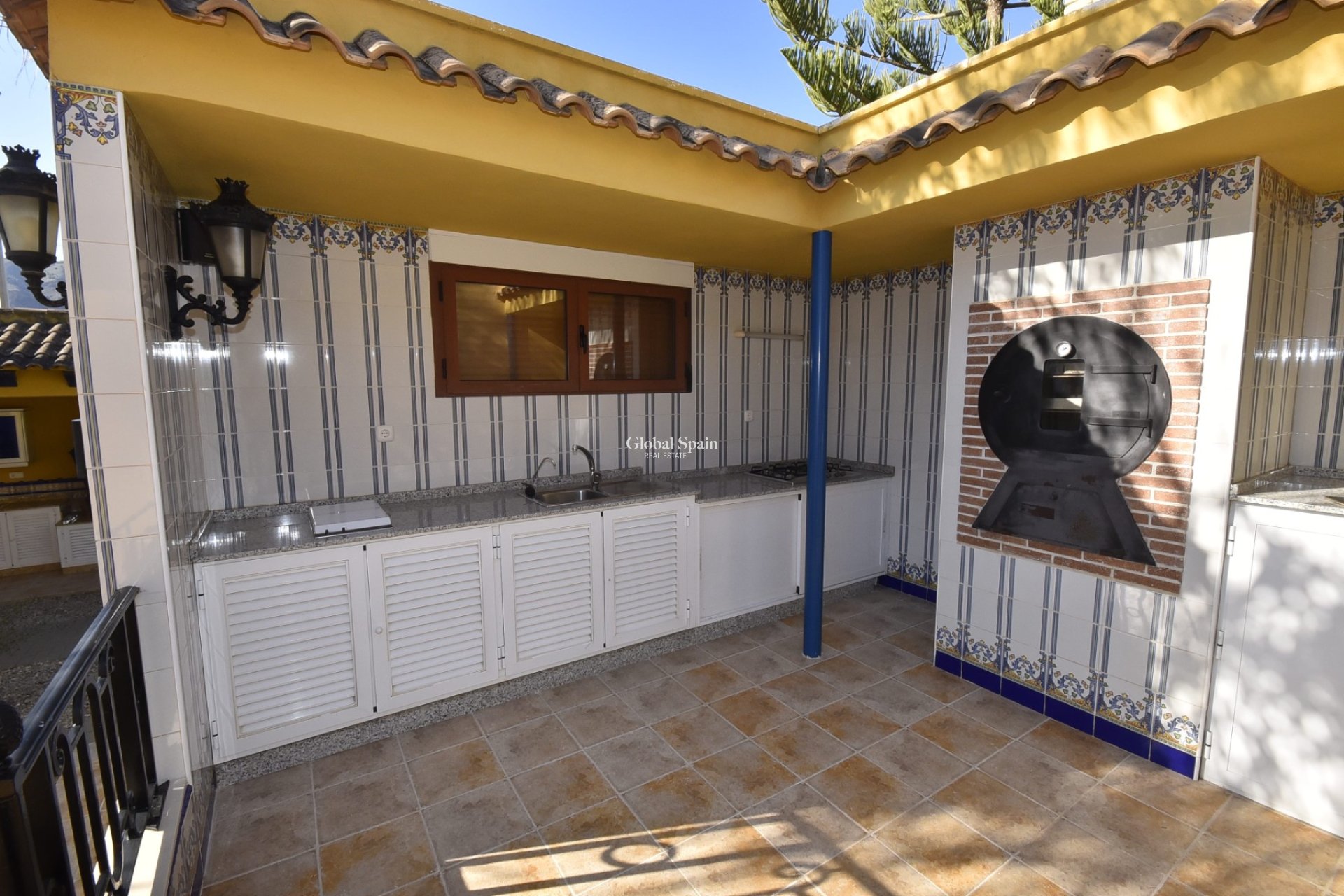 Resale - HOUSE -
LA MATANZA - La Matanza