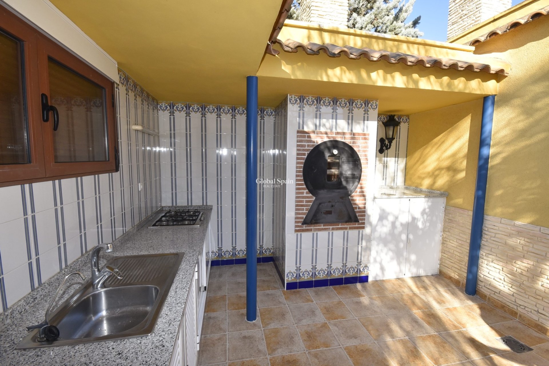 Resale - HOUSE -
LA MATANZA - La Matanza