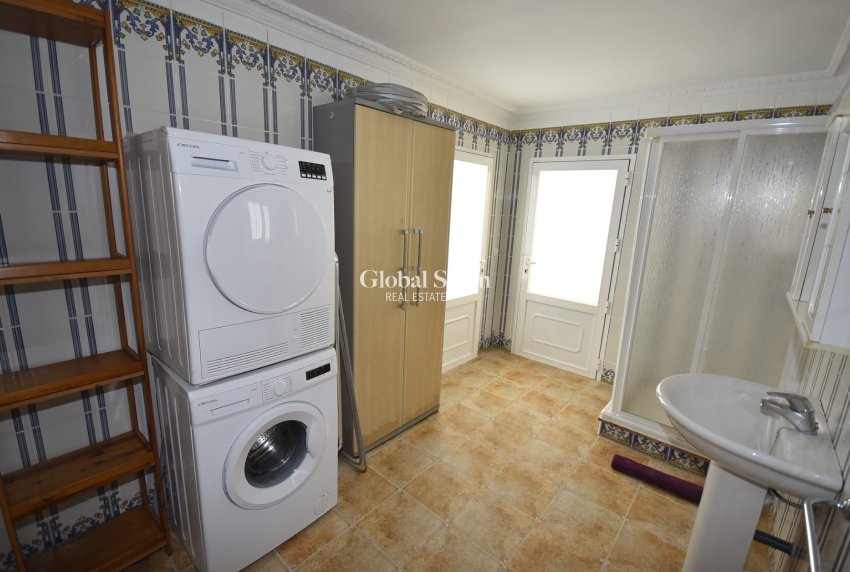 Resale - HOUSE -
LA MATANZA - La Matanza