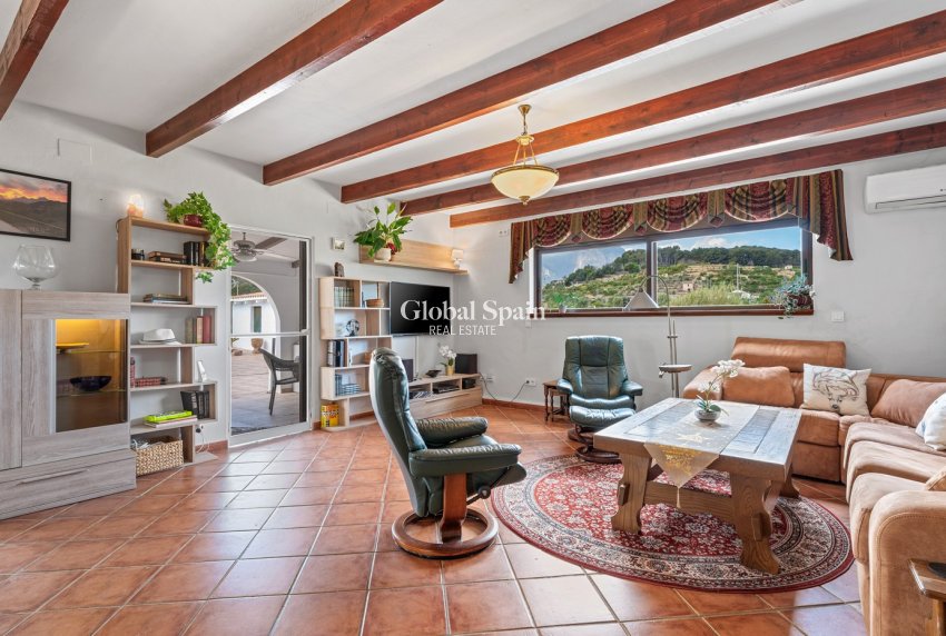 Resale - HOUSE -
LA NUCÍA - La nucia
