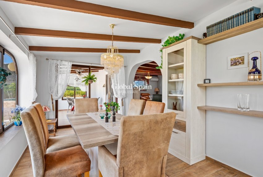 Resale - HOUSE -
LA NUCÍA - La nucia