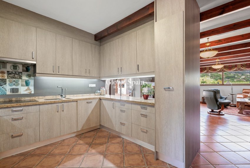 Resale - HOUSE -
LA NUCÍA - La nucia