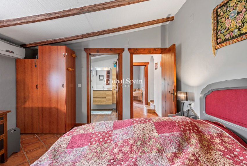 Resale - HOUSE -
LA NUCÍA - La nucia