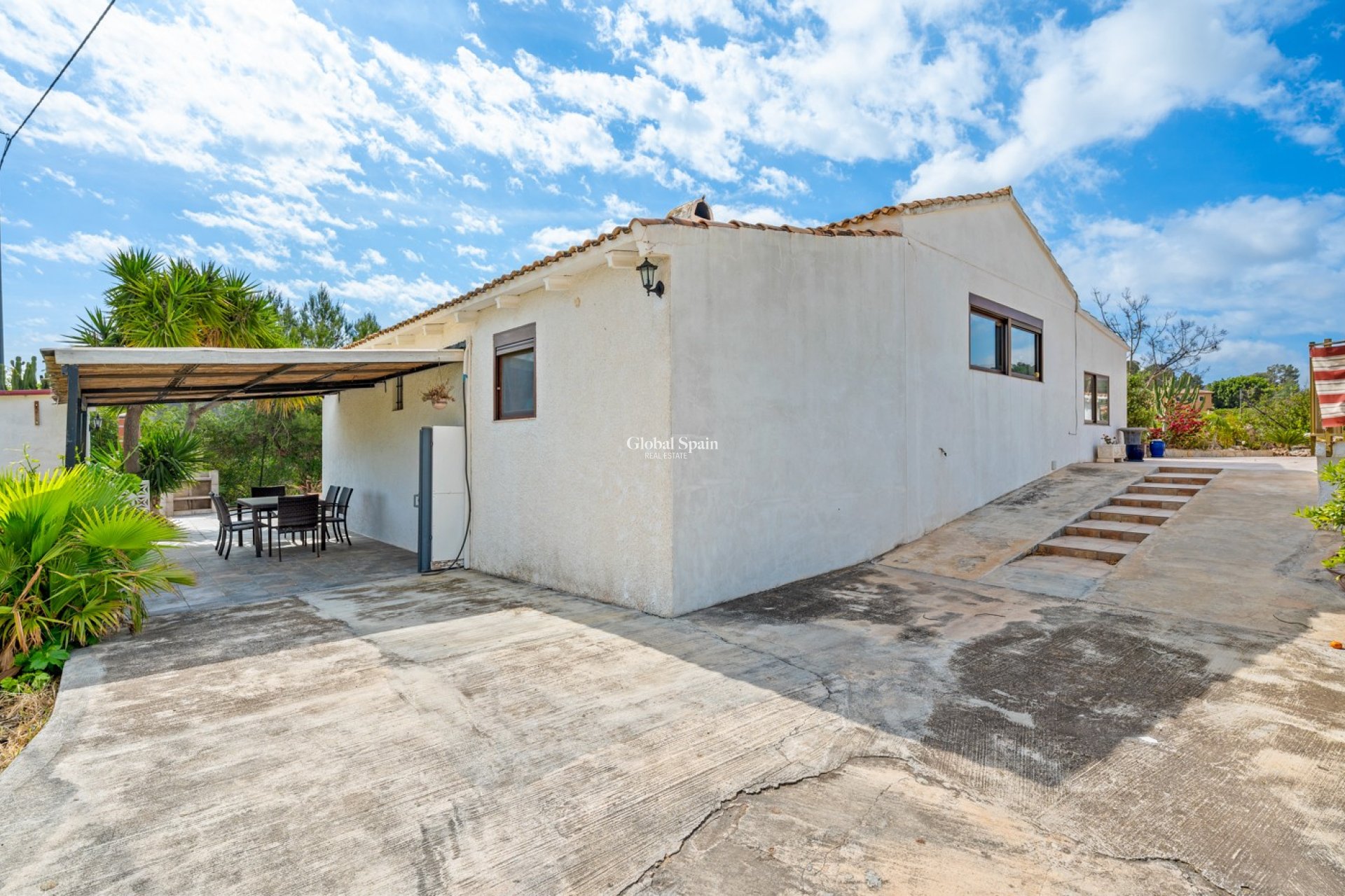 Resale - HOUSE -
LA NUCÍA - La nucia