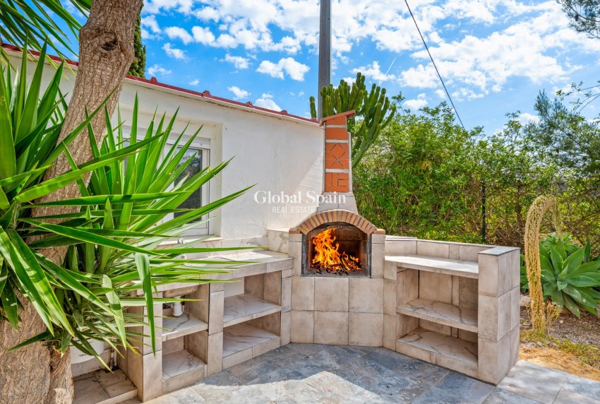 Resale - HOUSE -
LA NUCÍA - La nucia