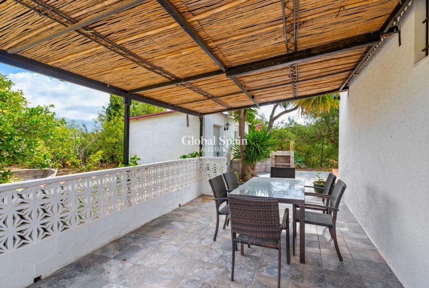 Resale - HOUSE -
LA NUCÍA - La nucia