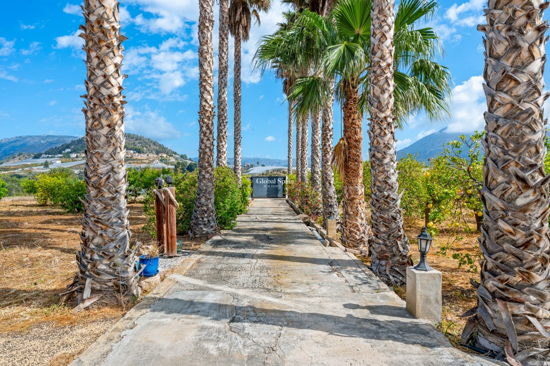 Resale - HOUSE -
LA NUCÍA - La nucia