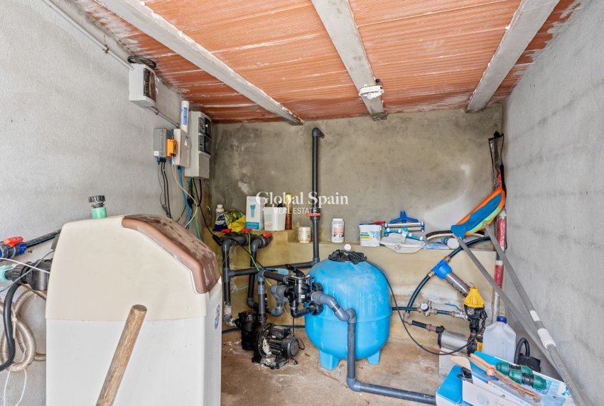 Resale - HOUSE -
LA NUCÍA - La nucia
