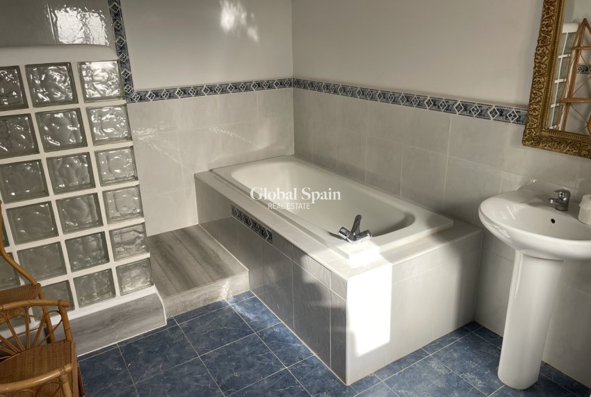 Resale - HOUSE -
LA PINILLA - Inland