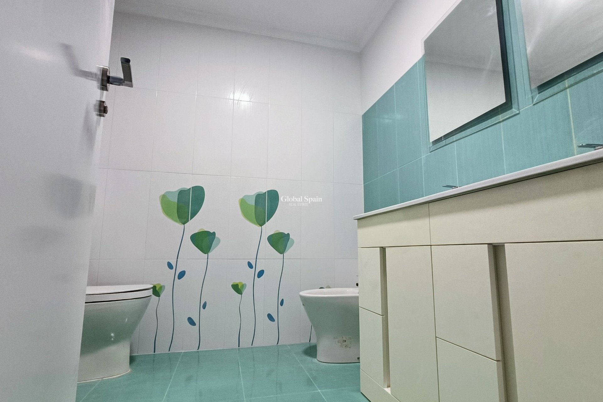 Resale - HOUSE -
LA ROMANA - Inland