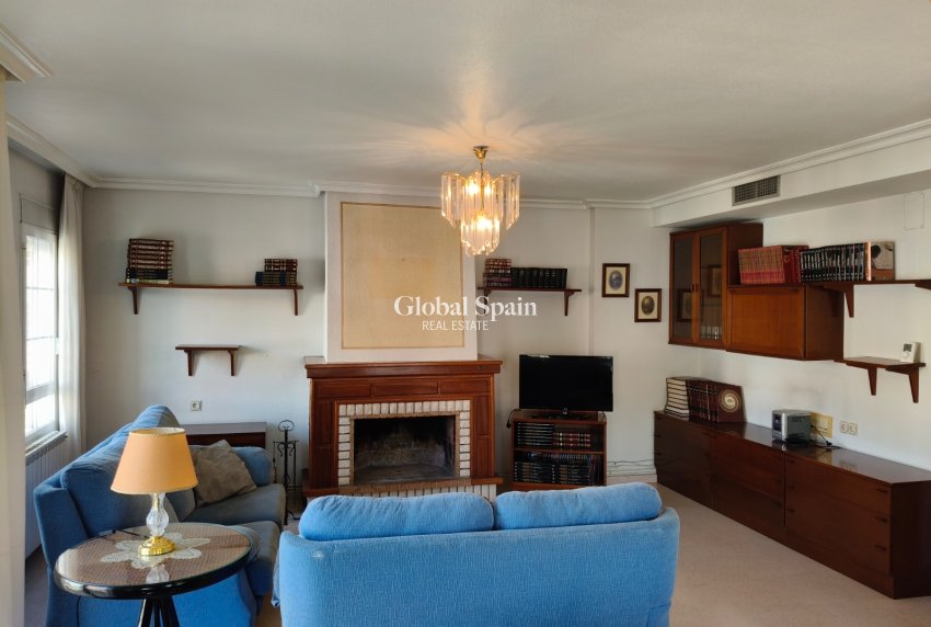 Resale - HOUSE -
LA ROMANA - Inland