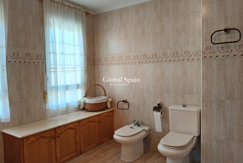 Resale - HOUSE -
LA ROMANA - Inland