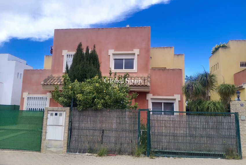 Resale - HOUSE -
LA TERCIA - Inland