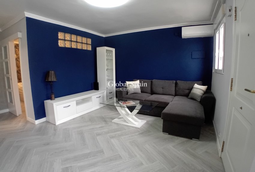 Resale - HOUSE -
La Torreta - Torrevieja
