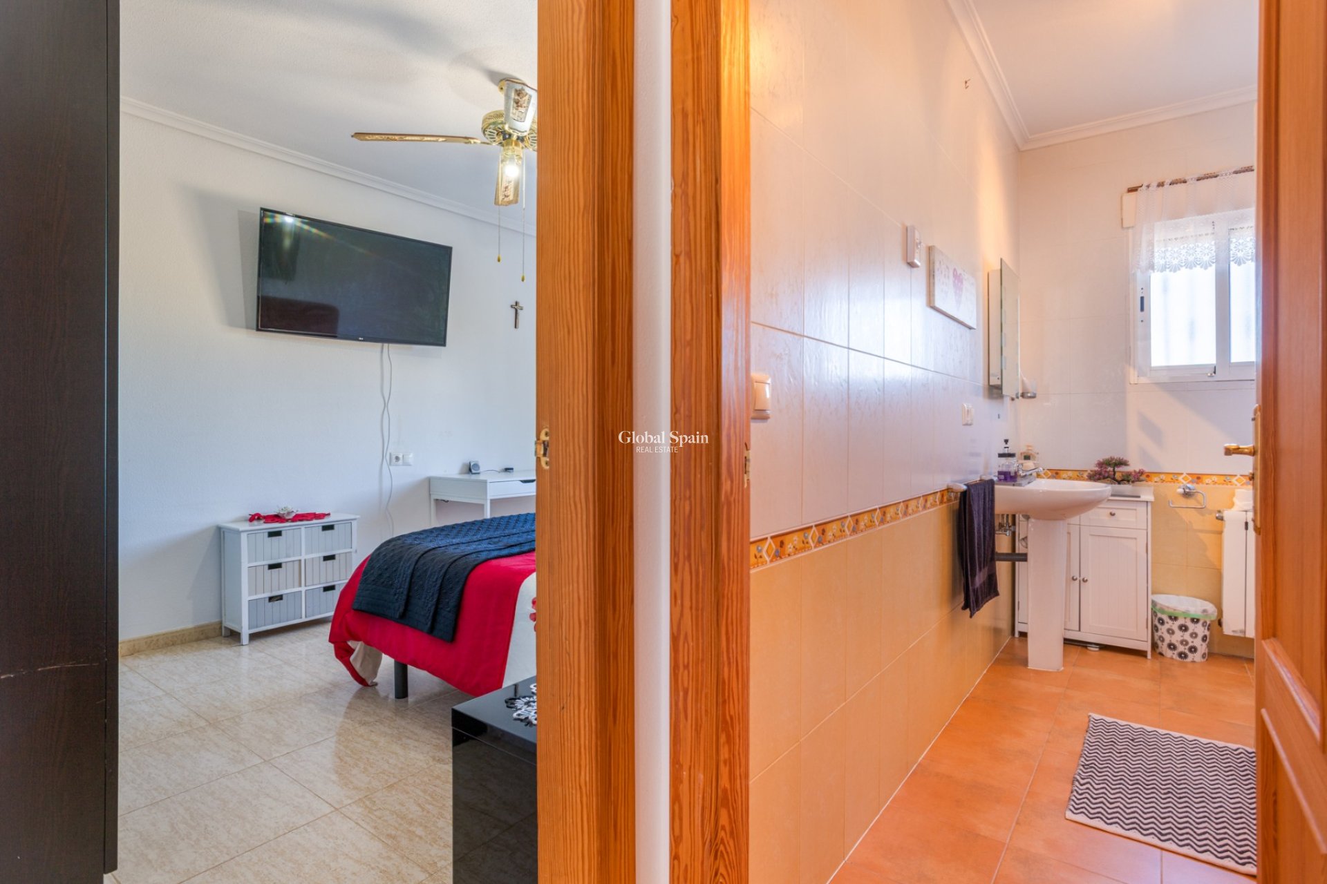 Resale - HOUSE -
LA ZARZA - Inland