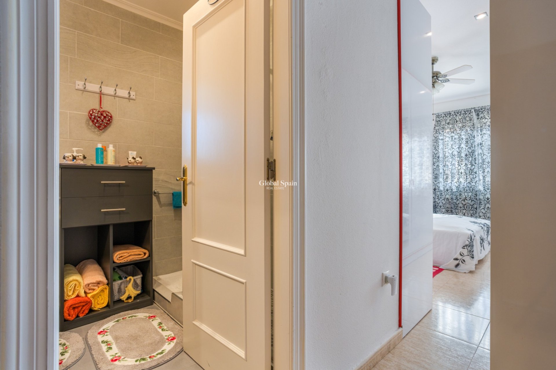 Resale - HOUSE -
LA ZARZA - Inland