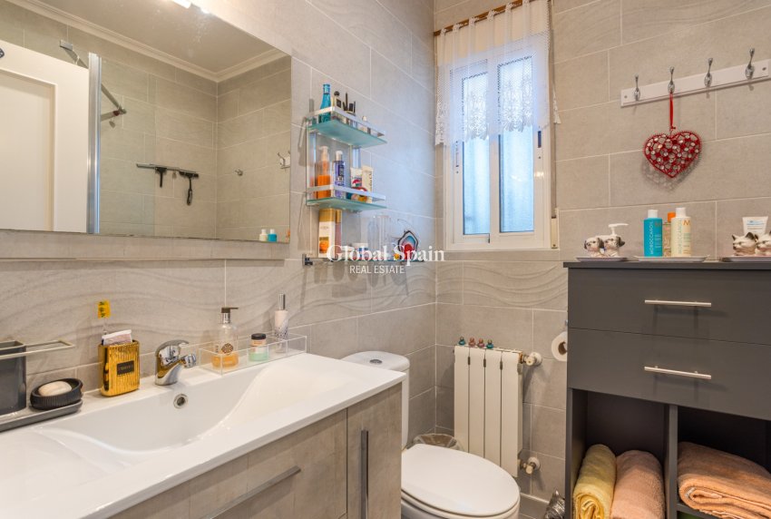 Resale - HOUSE -
LA ZARZA - Inland