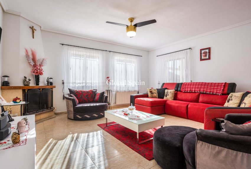 Resale - HOUSE -
LA ZARZA - Inland