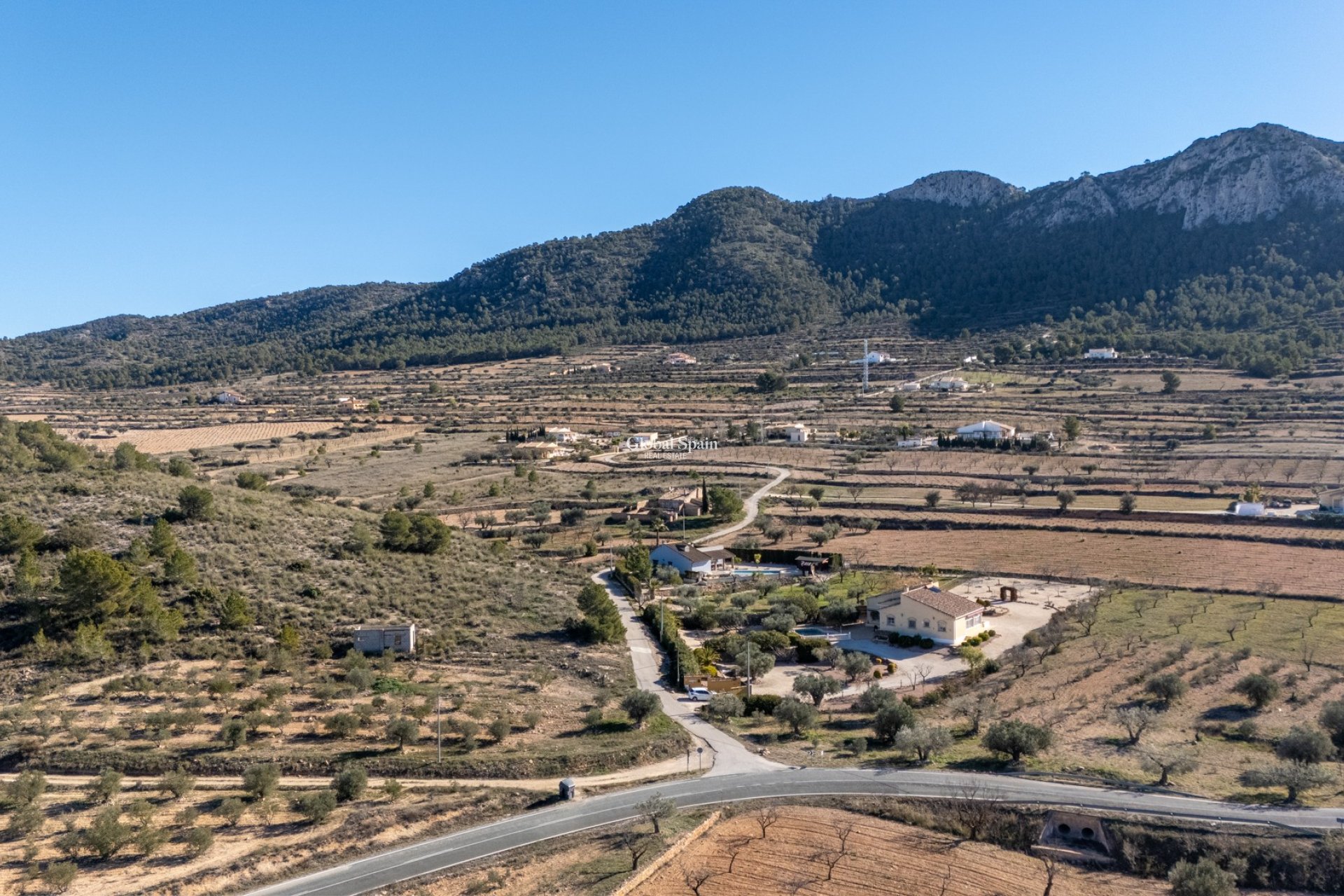 Resale - HOUSE -
LA ZARZA - Inland