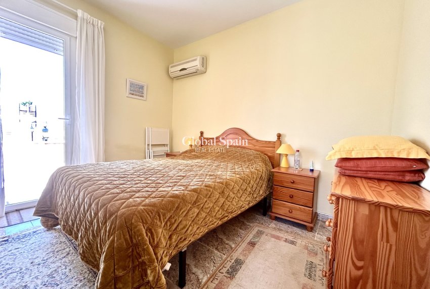 Resale - HOUSE -
LA ZENIA - Costa Blanca