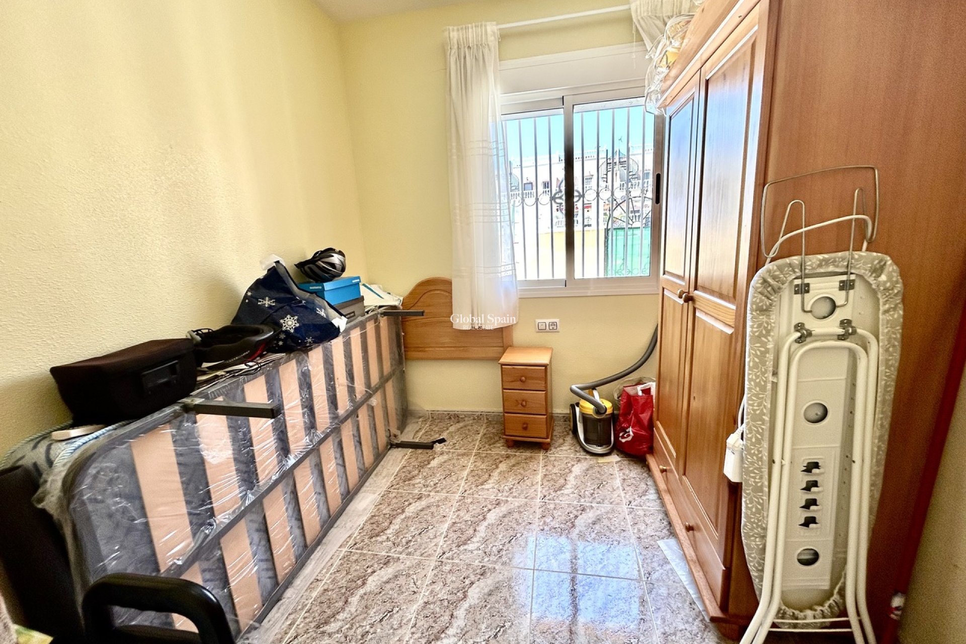 Resale - HOUSE -
LA ZENIA - Costa Blanca