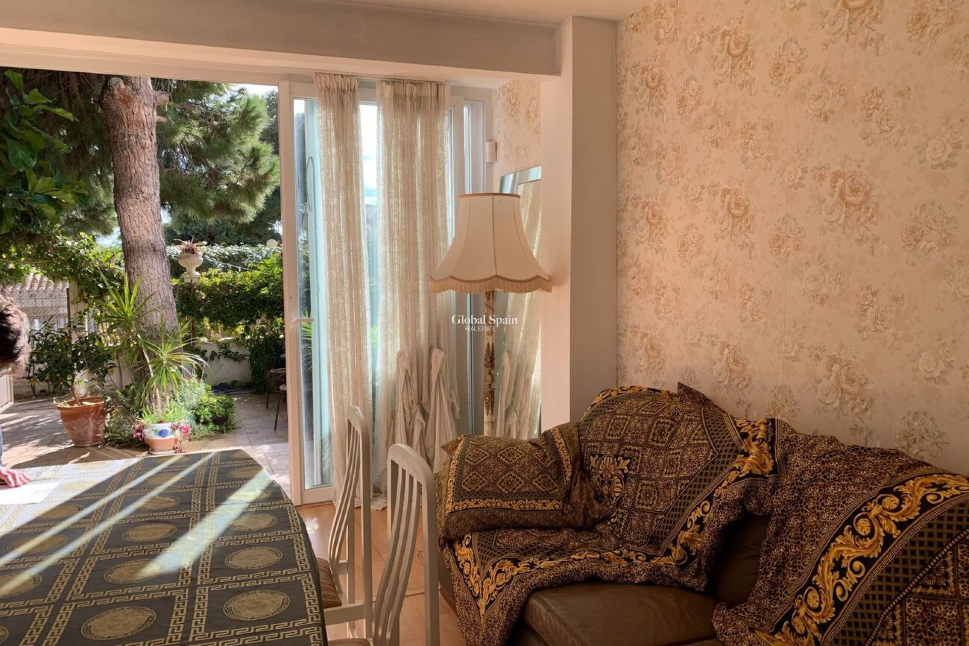 Resale - HOUSE -
LA ZENIA - Costa Blanca