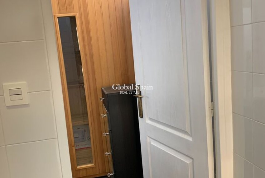 Resale - HOUSE -
LA ZENIA - Costa Blanca