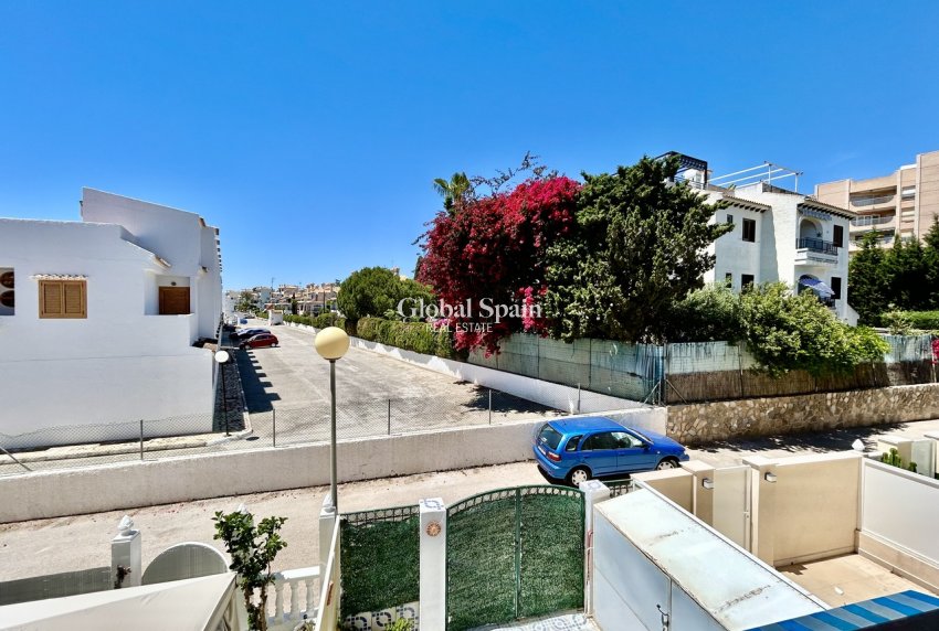 Resale - HOUSE -
LA ZENIA - Costa Blanca