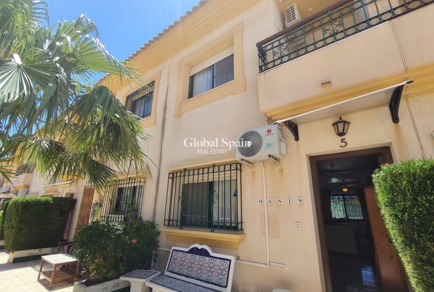 Resale - HOUSE -
LA ZENIA - Costa Blanca