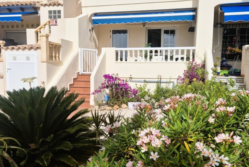 Resale - HOUSE -
LAS RAMBLAS GOLF - Inland
