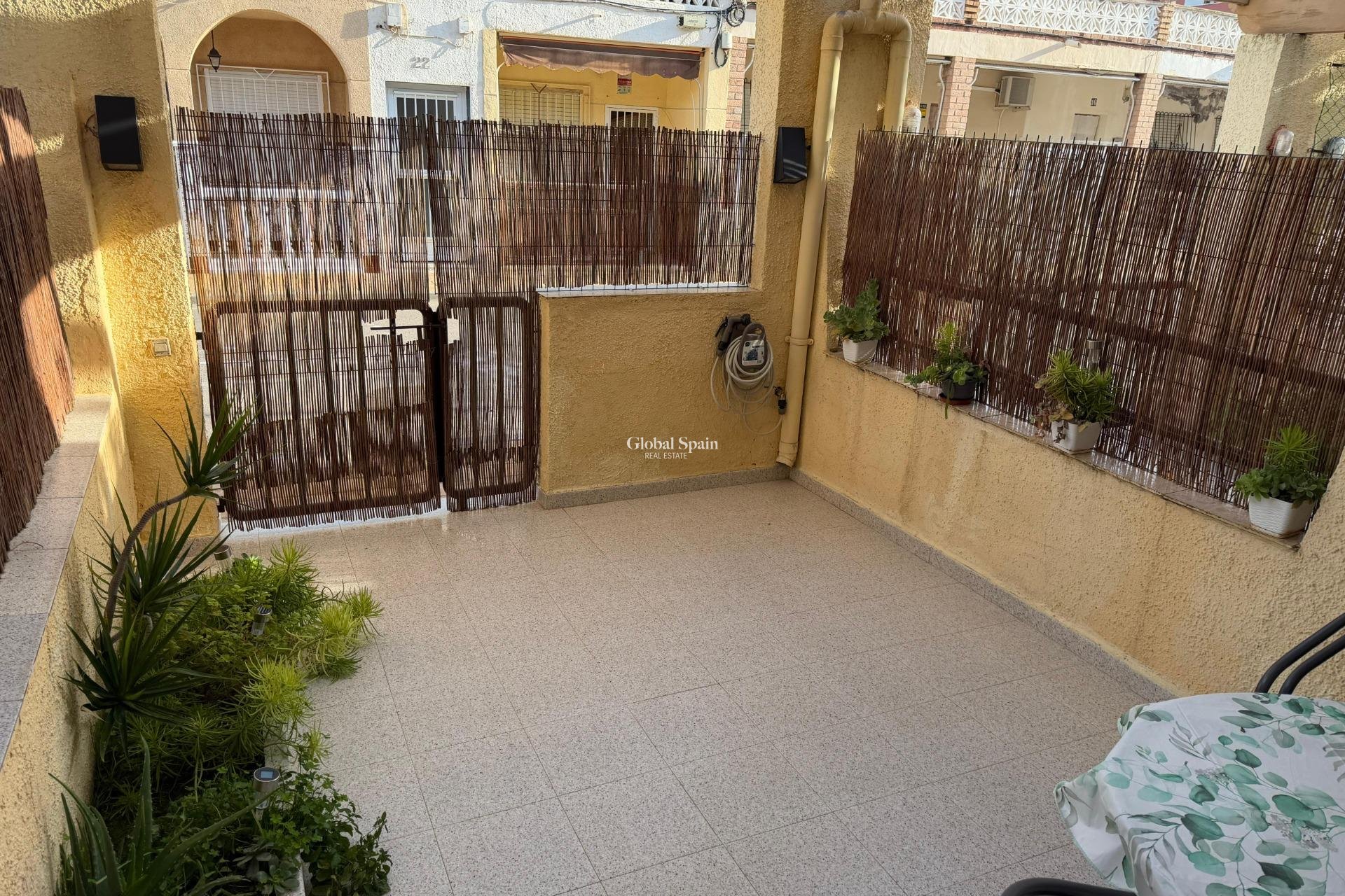 Resale - HOUSE -
LO PAGÁN - La Puntica