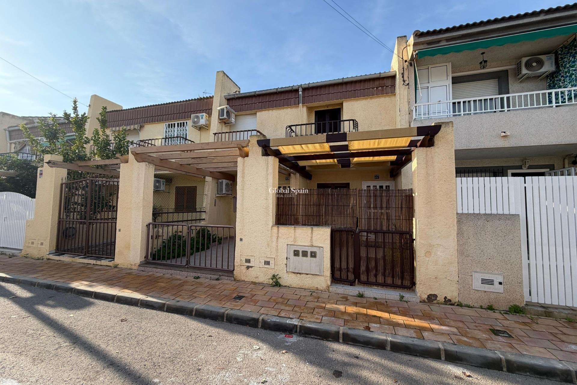 Resale - HOUSE -
LO PAGÁN - La Puntica