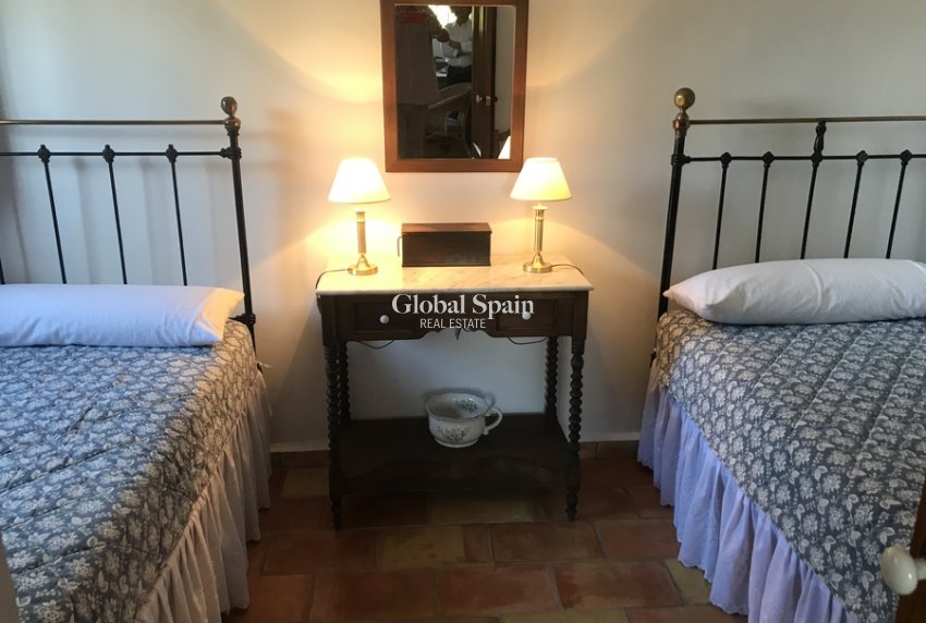 Resale - HOUSE -
LORCA - Costa Calida