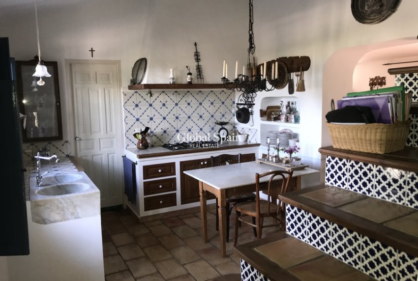 Resale - HOUSE -
LORCA - Costa Calida
