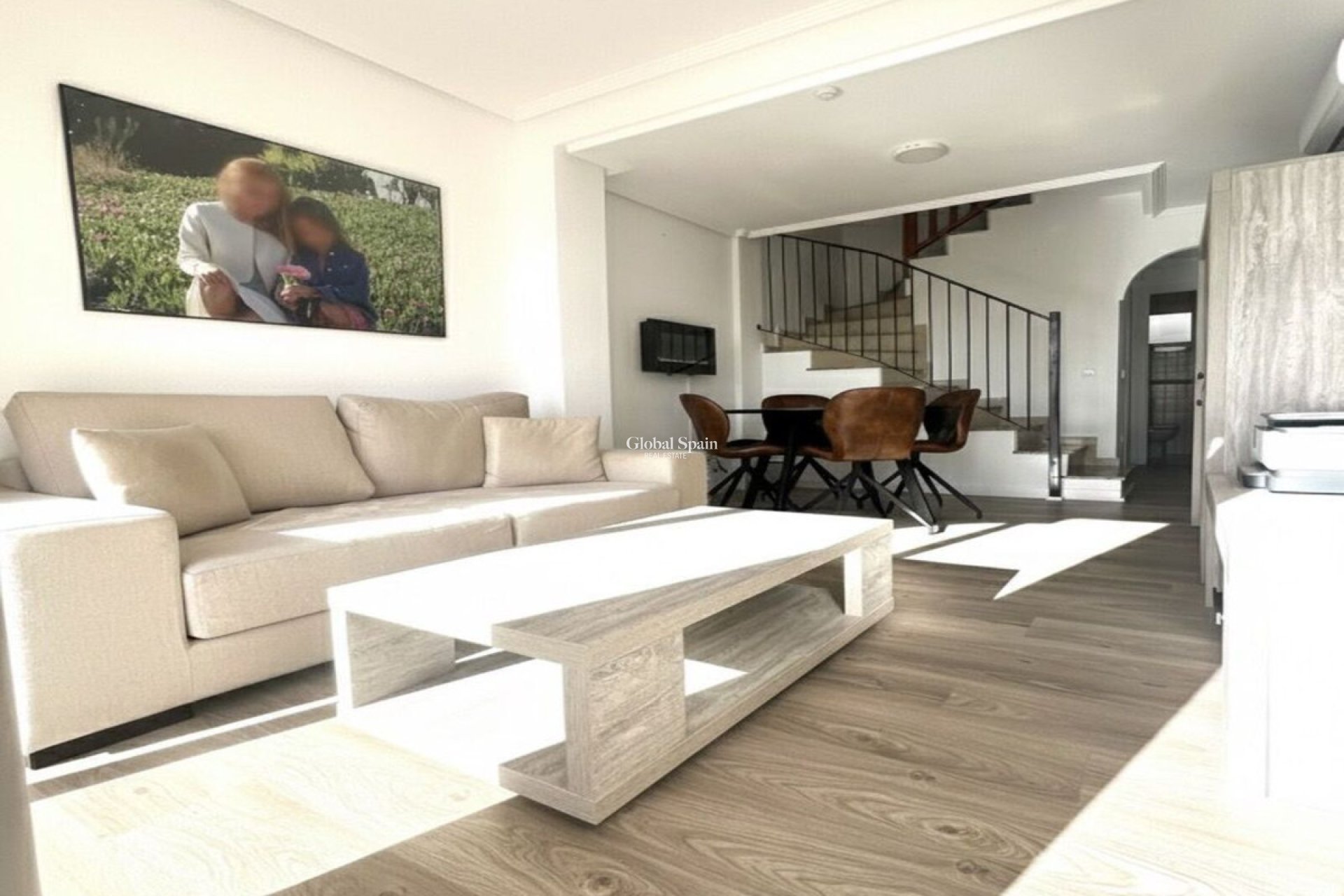 Resale - HOUSE -
LOS ALCÁZARES