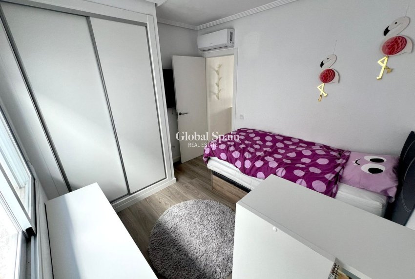 Resale - HOUSE -
LOS ALCÁZARES