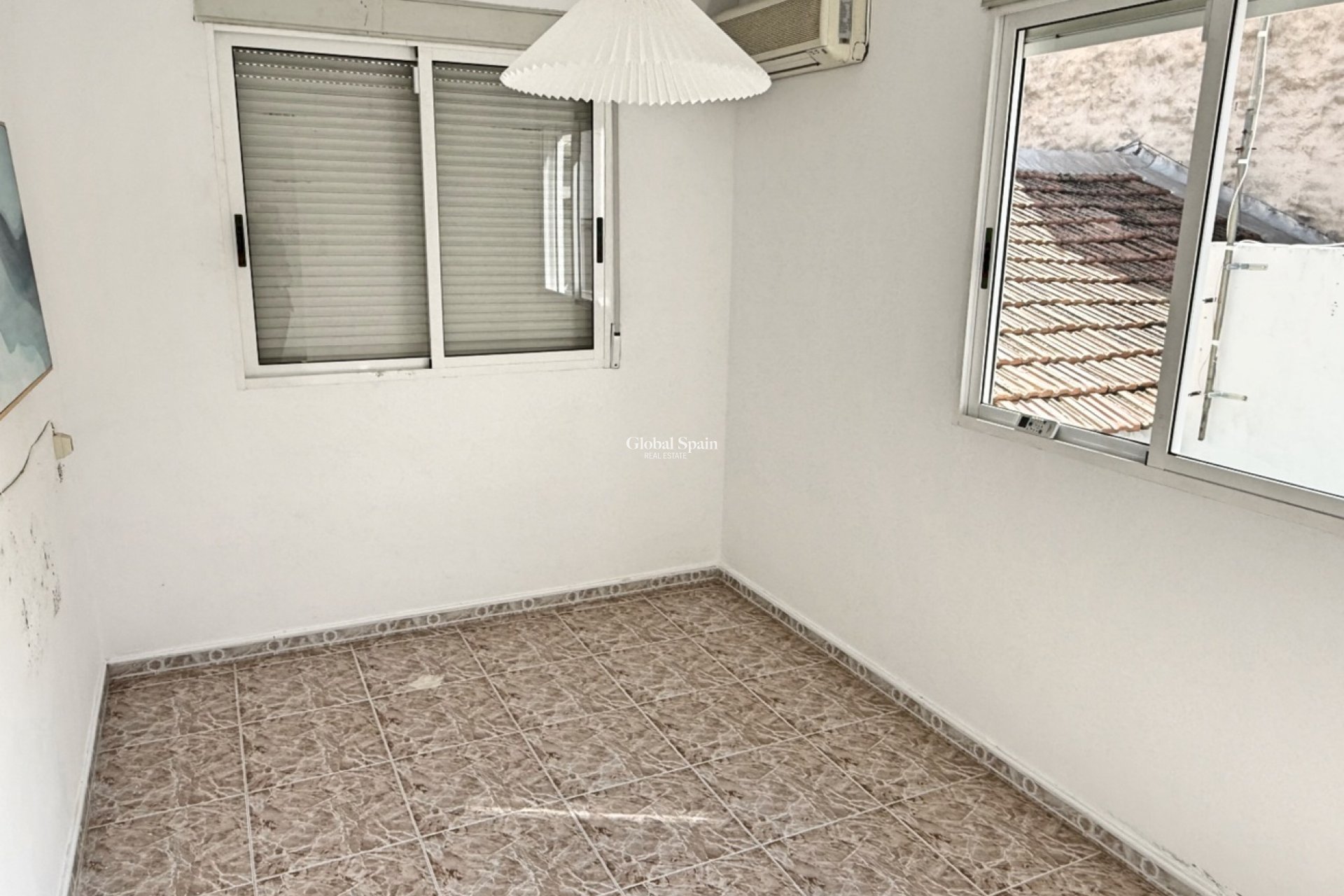 Resale - HOUSE -
LOS ALCÁZARES
