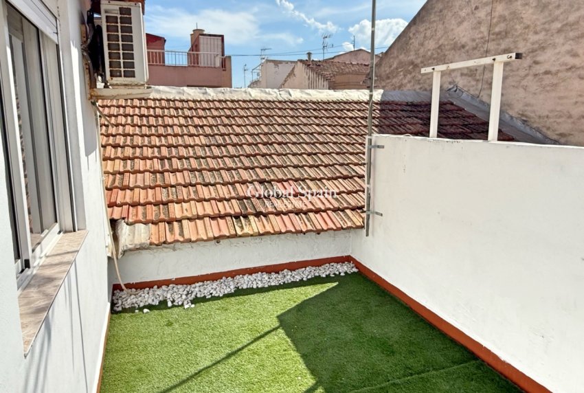 Resale - HOUSE -
LOS ALCÁZARES