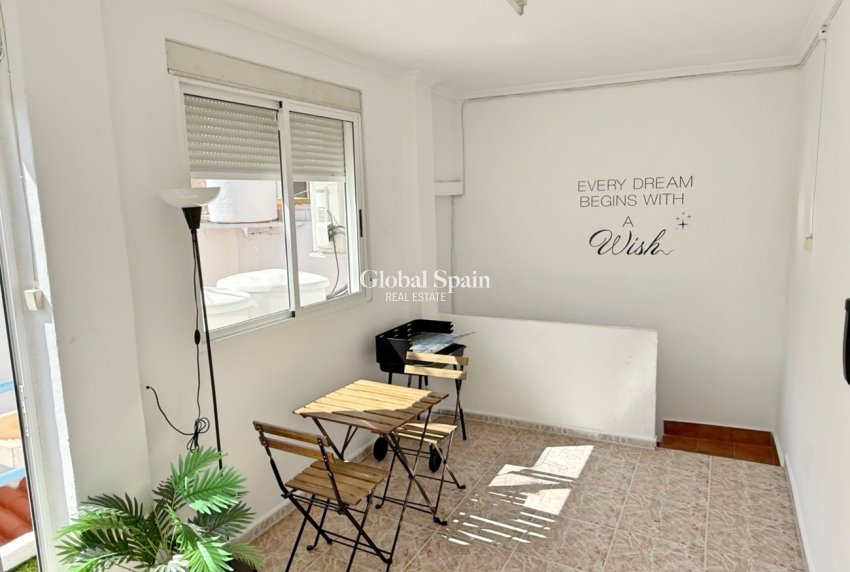 Resale - HOUSE -
LOS ALCÁZARES