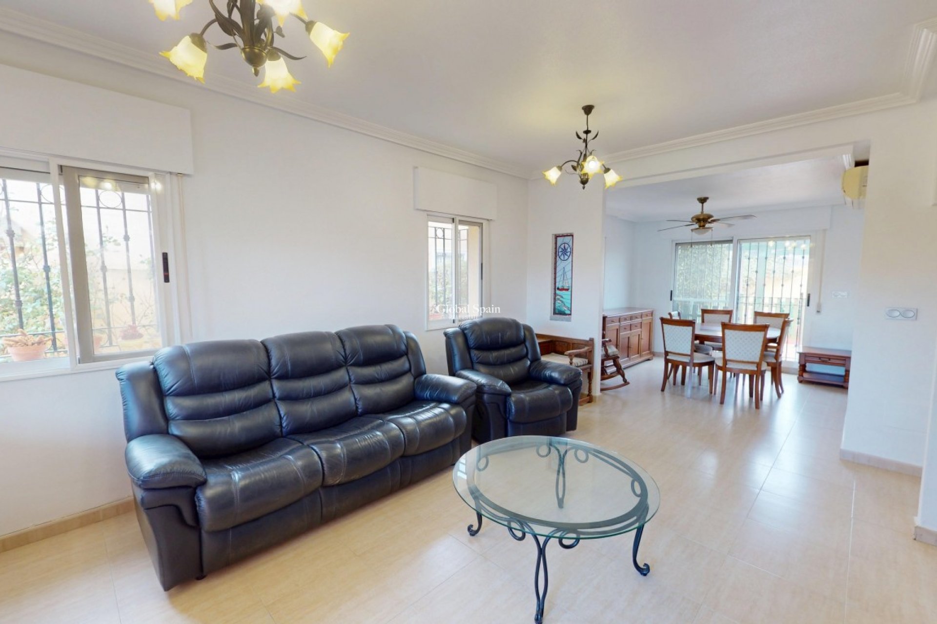 Resale - HOUSE -
LOS ALCÁZARES