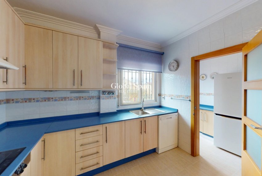 Resale - HOUSE -
LOS ALCÁZARES