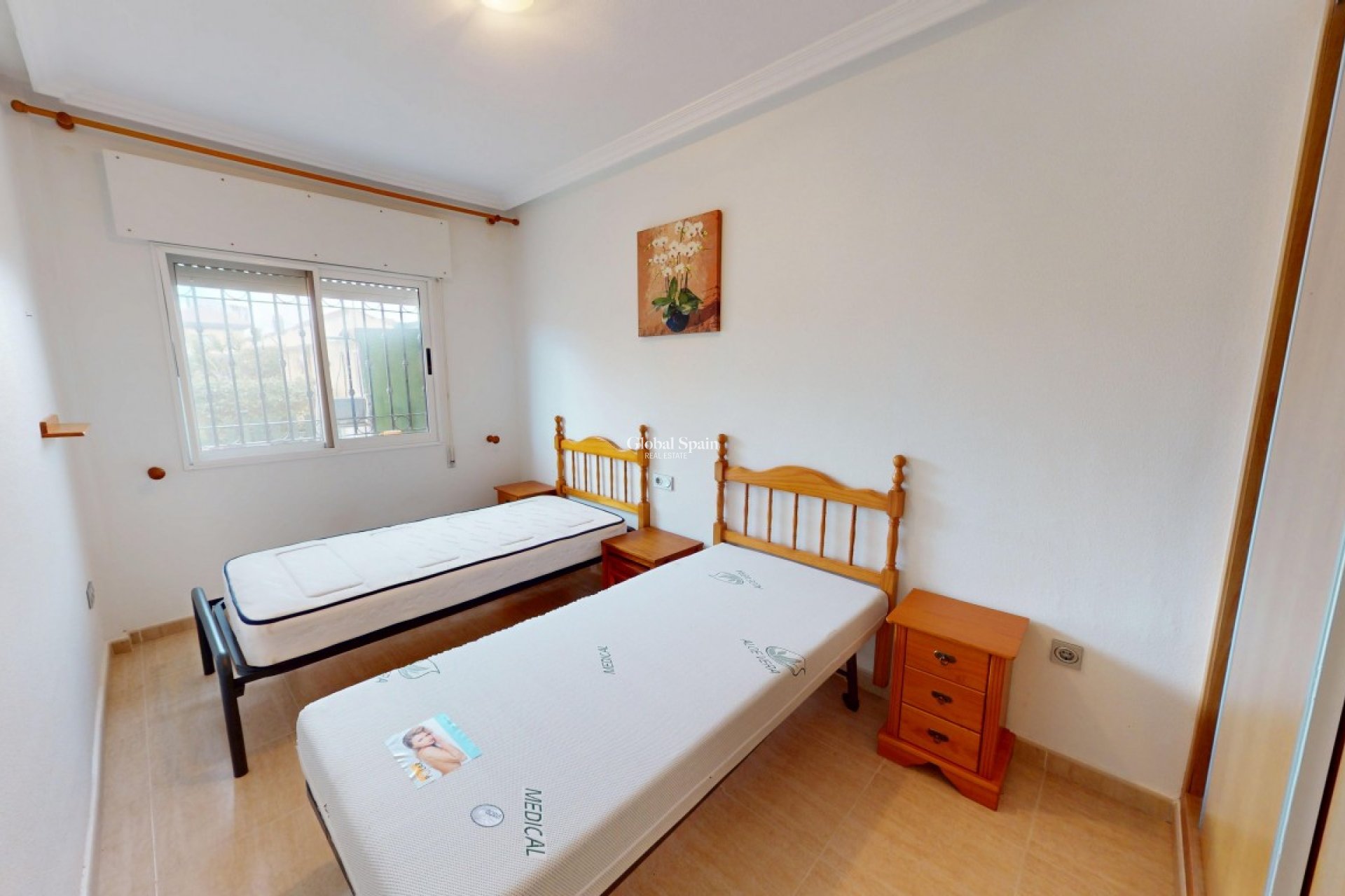 Resale - HOUSE -
LOS ALCÁZARES