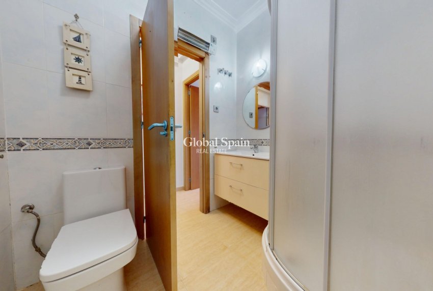 Resale - HOUSE -
LOS ALCÁZARES